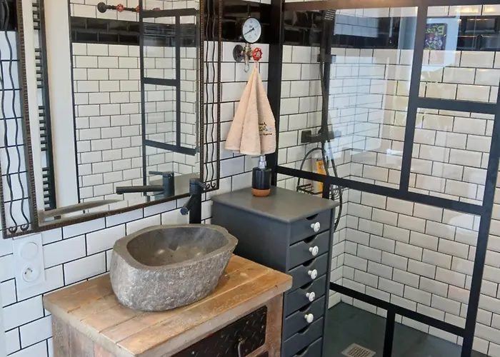 Séjour chez l'habitant Nid Cosy  Charme Et Détente Chez Fred *